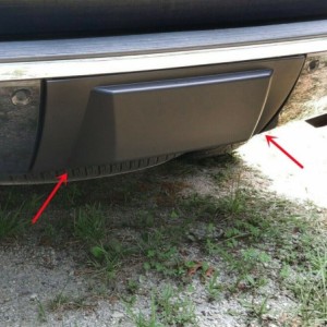 REAR BUMPER TOW HITCH HOLE COVER FITS 2007-2014 CADILLAC ESCALADE GM1129106