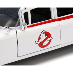 Ghostbusters ECTO-1, 1:24
