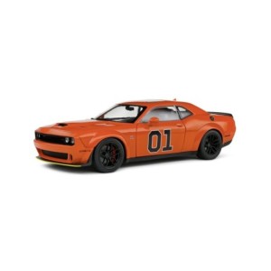 1:18 Dodge Challenger SRT 2023 Orange 01